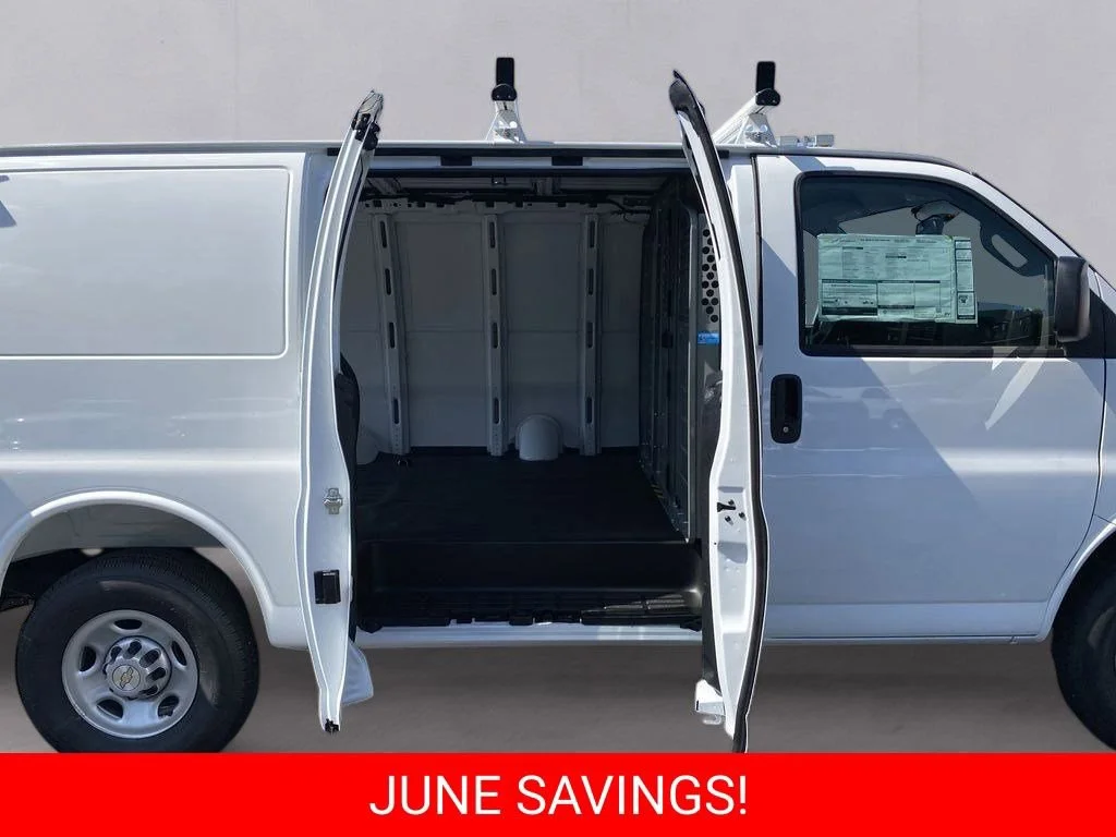 2025 Chevrolet Express Cargo Work Van - Photo 24