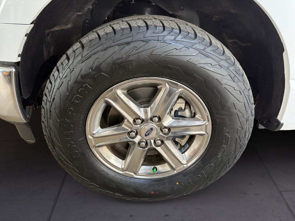 Used 2024 White Ford XLT image 9
