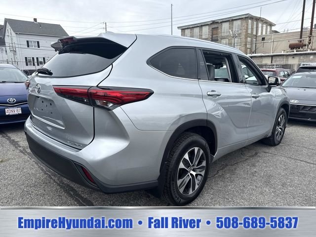 2020 Toyota Highlander XLE - Photo 9