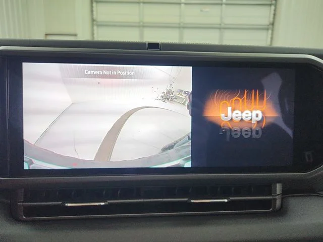 New 2026 Granite Crystal Metallic Clearcoat Jeep Rubicon image 26