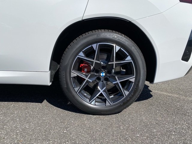 Certified Used 2026 Alpine White BMW 30 xDrive image 5