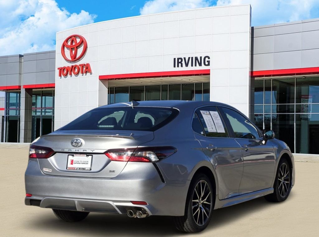2024 Toyota Camry SE - Photo 4