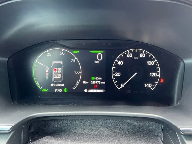 Used 2025  Honda Sport image 12