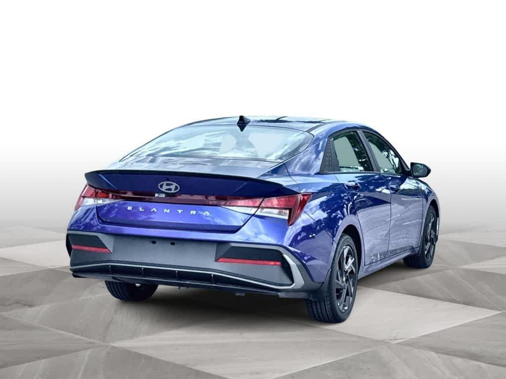 2026 Hyundai Elantra SEL Sport - Photo 8