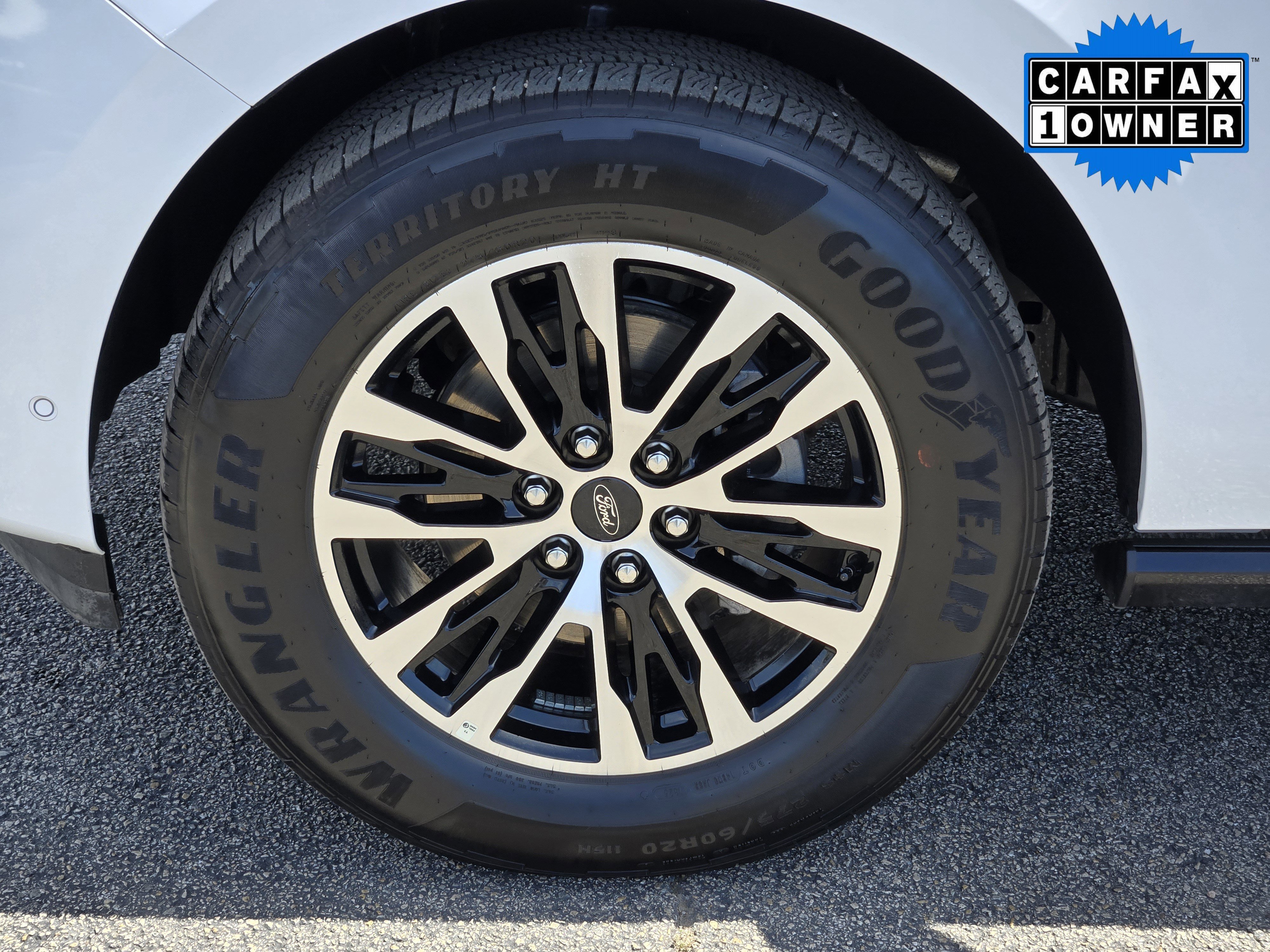 Certified Used 2025 Oxford White Ford Platinum image 10