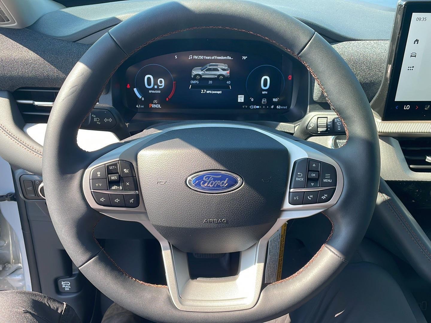 New 2026 Space White Metallic Ford Active image 45