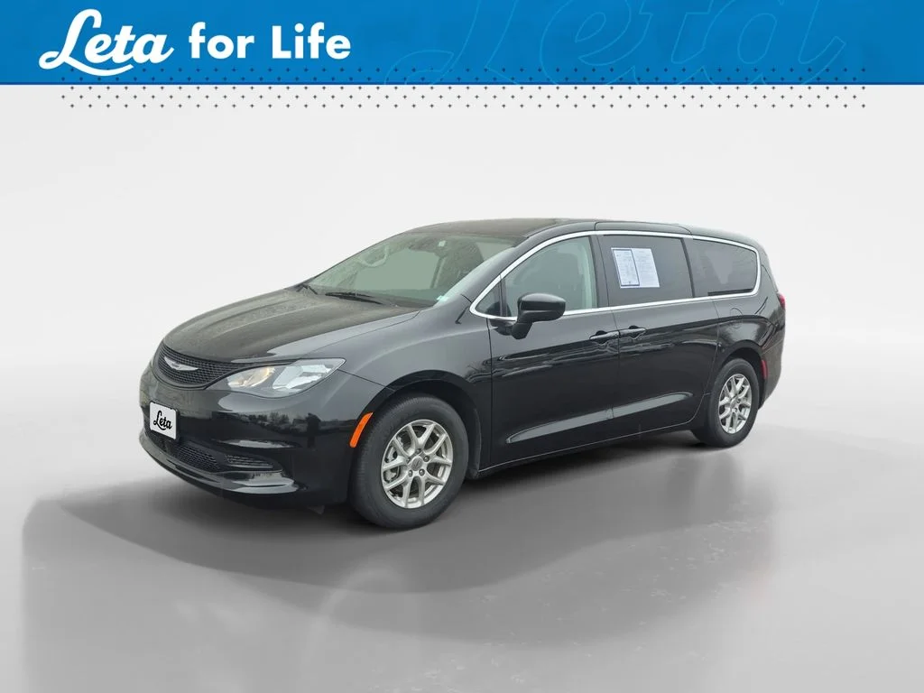 2024 Chrysler Voyager LX's photo