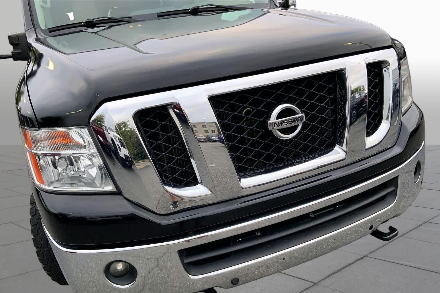 Used 2021 Super Black Nissan NV3500 HD SL image 25