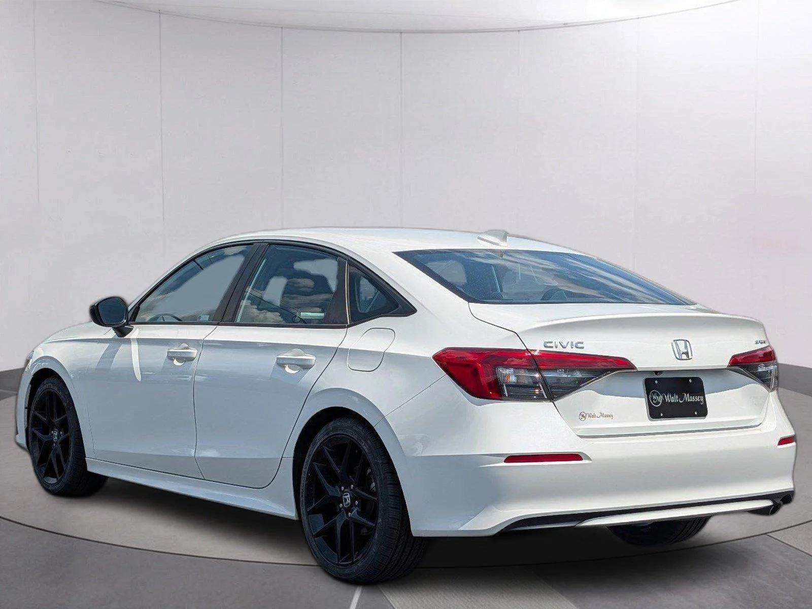 Used 2023 Platinum White Pearl Honda Sport image 3