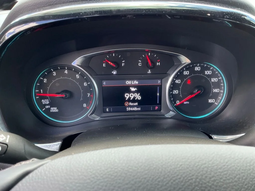 Used 2023 White Chevrolet LT image 37