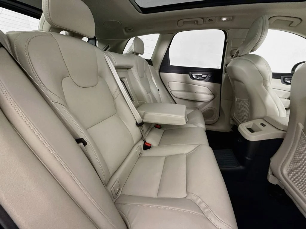 Used 2025 Gray Volvo T8 Ultra image 28