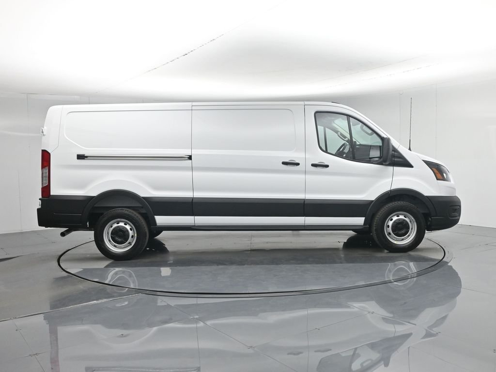 New 2026 Oxford White Ford Base image 24
