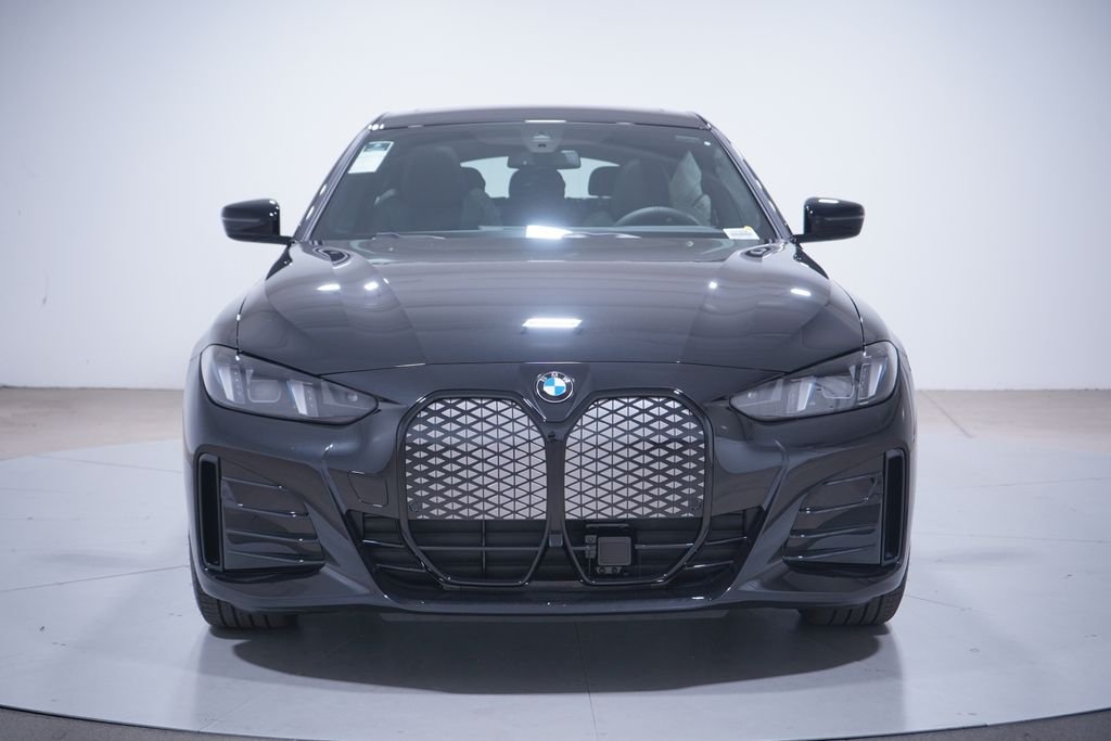 New 2026 Black Sapphire Metallic BMW xDrive40 image 4