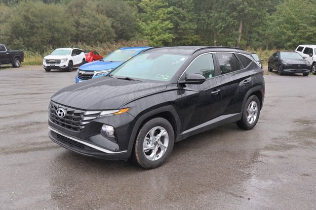 Used 2024 Black Hyundai SEL image 3
