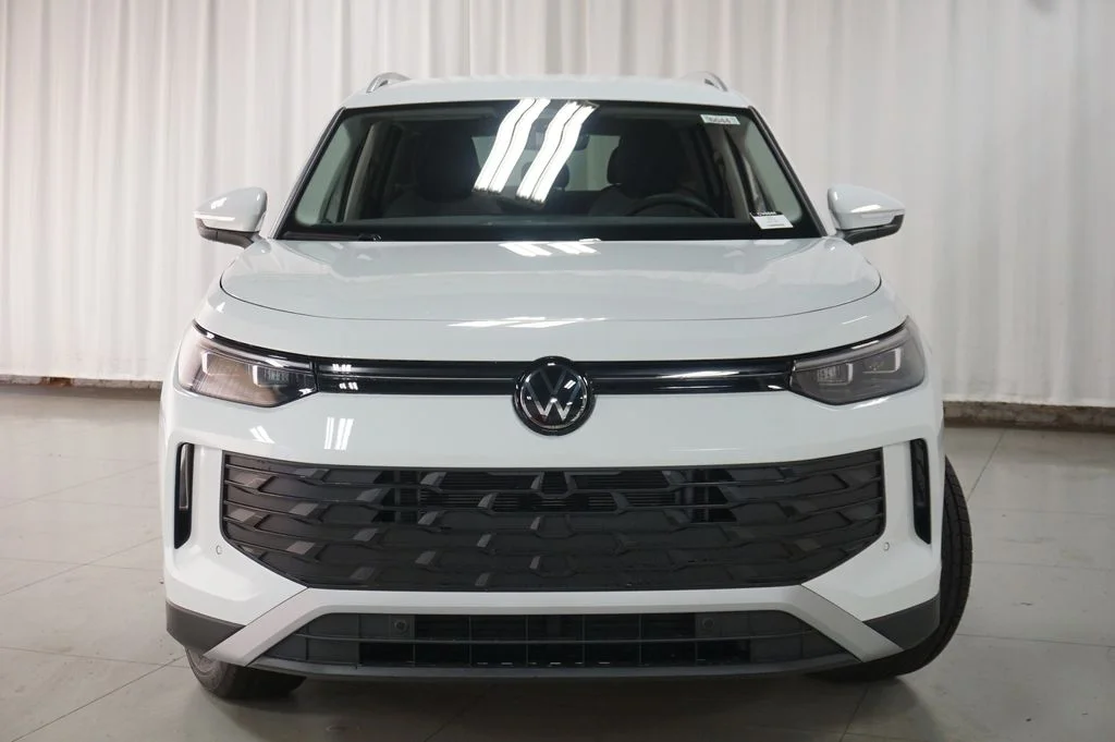 New 2026 Pure White Volkswagen 2.0T S image 5
