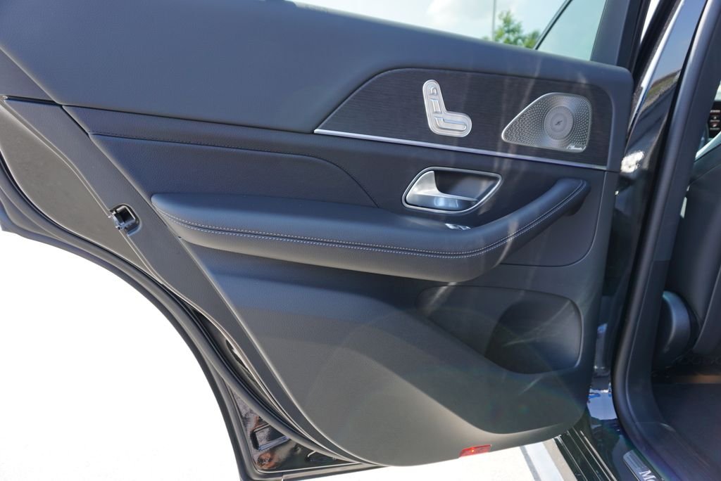 Used 2026 Obsidian Black Metallic Mercedes-Benz GLE 350 image 45