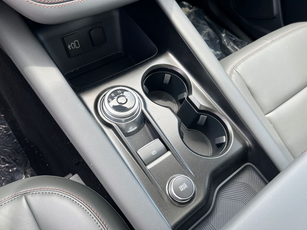 New 2026 Vapor Blue Metallic Ford Active image 32