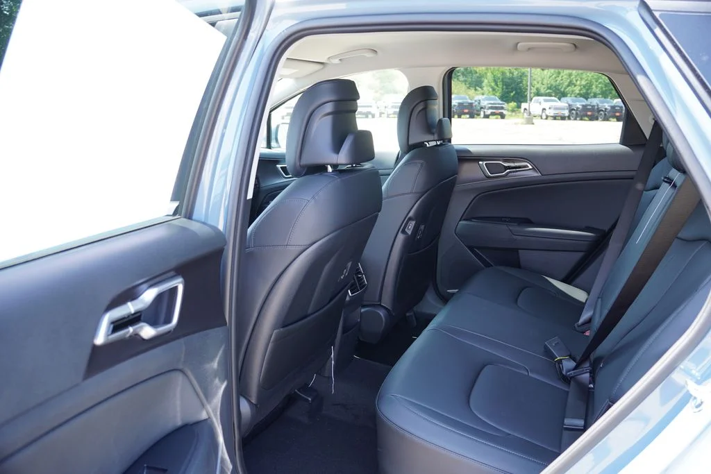 2027 Kia Sportage HEV EX - Photo 11