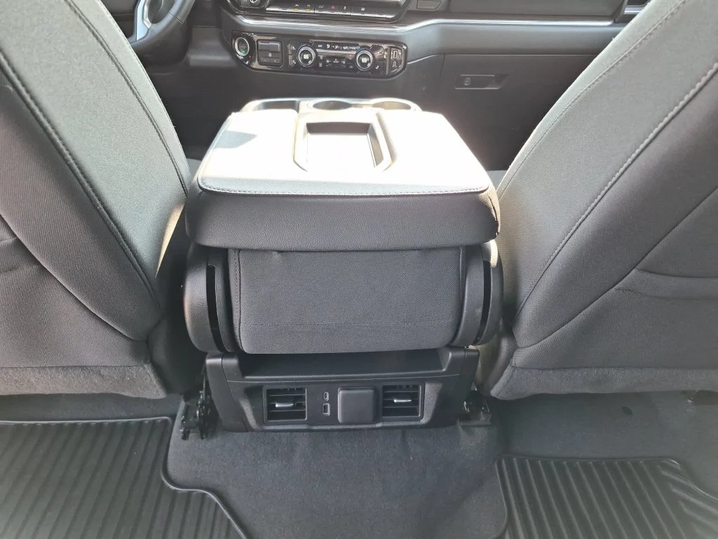 Used 2023 SUMMIT WHITE Chevrolet LT image 29