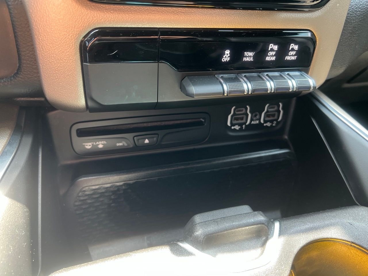 Used 2019 Black Ram Laramie image 34