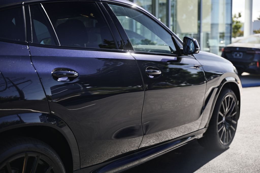New 2027 Carbon Black Metallic BMW xDrive40i image 4