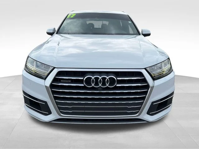 Used 2017  Audi 3.0 TDI Premium Plus image 2