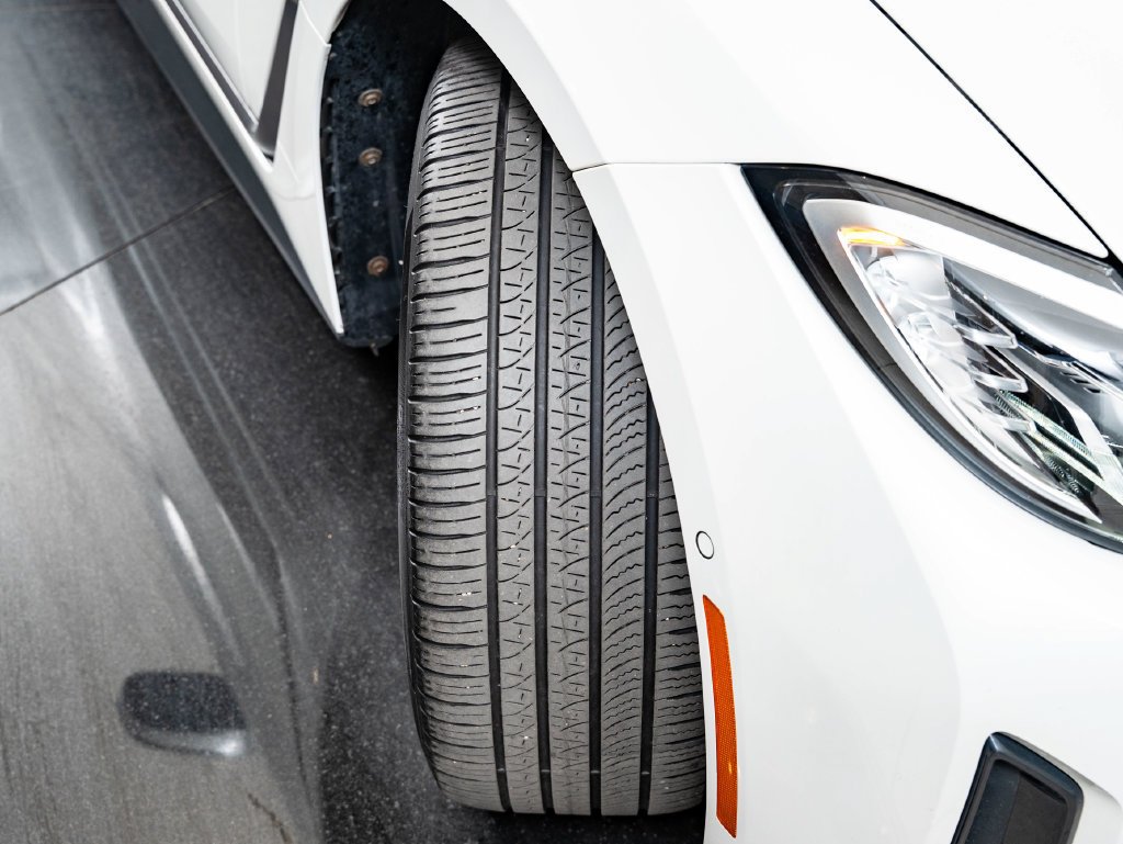 Used 2023 Mineral White Metallic BMW eDrive35 image 50