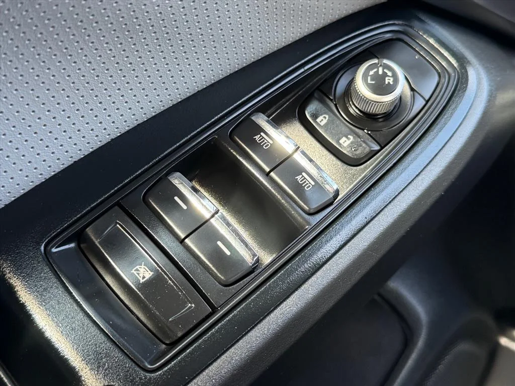 Used 2021 Magnetite Gray Metallic Subaru Limited image 15