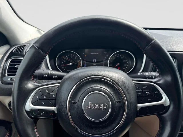 Used 2020 Blue Jeep Limited image 21