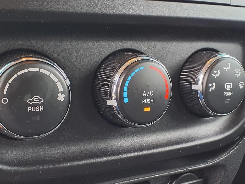 Used 2014 Gray Jeep Sport image 13
