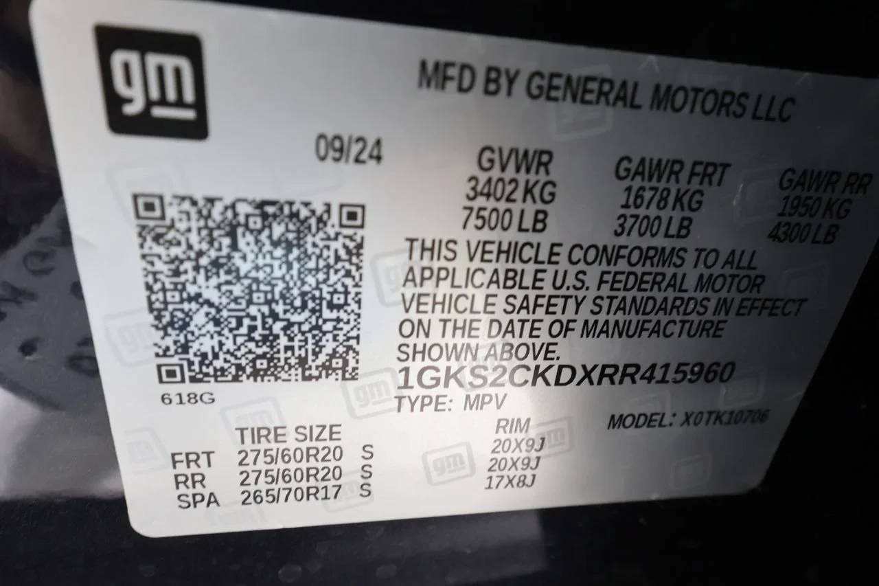 Used 2024 Titanium Rush Metallic GMC AT4 image 34