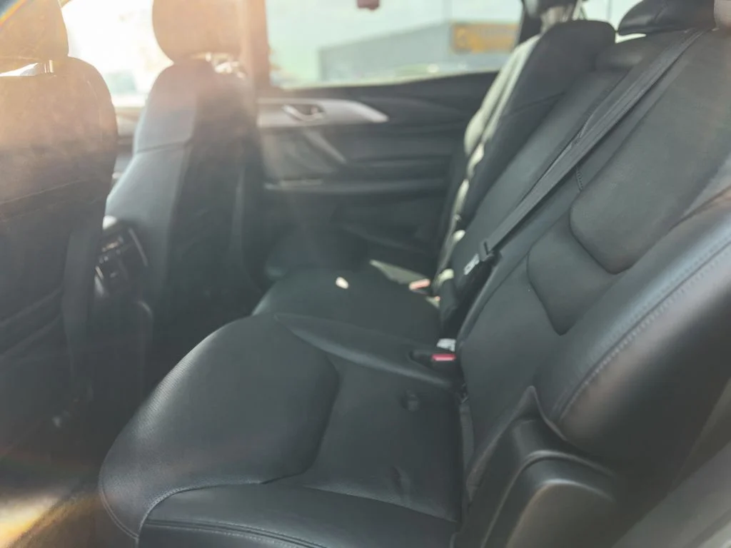 Used 2022 White Mazda Touring image 17