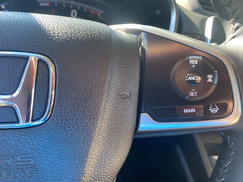 Used 2018  Honda Touring image 18