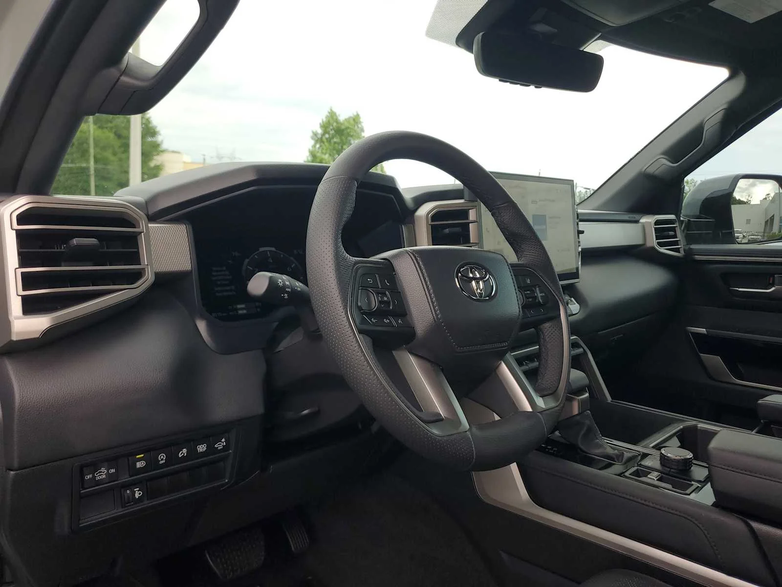 Used 2025 Lunar Rock Toyota Limited image 16