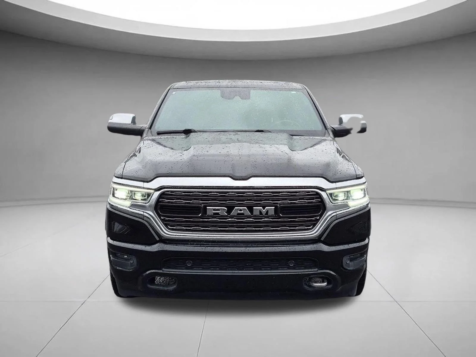 Used 2019 Diamond Black Crystal Pearlcoat Ram Limited image 8