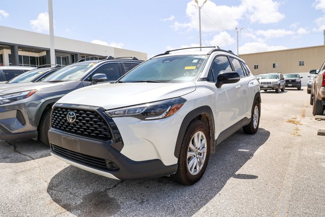 2025 Toyota Corolla Cross LE