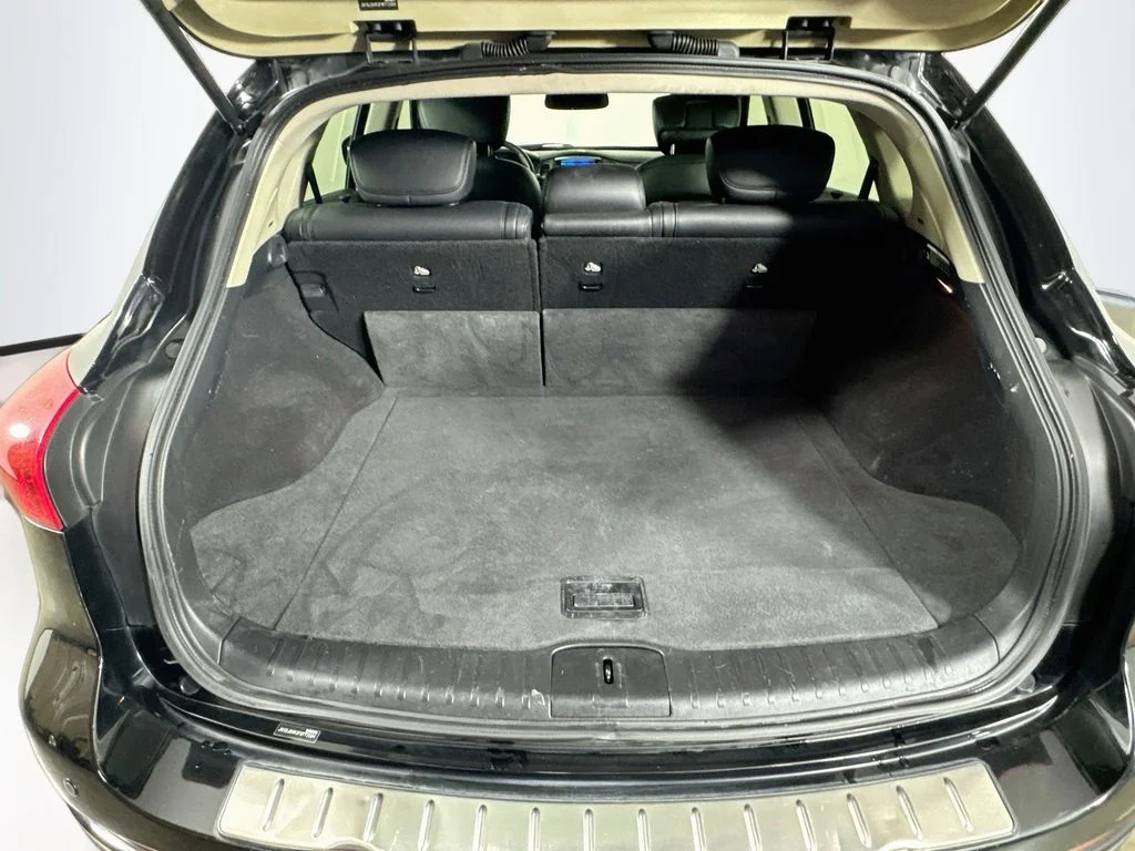 Used 2015 Black Obsidian INFINITI Journey image 33