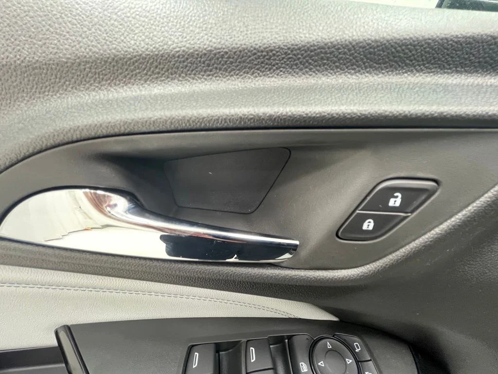 New 2026 White Chevrolet LT image 11