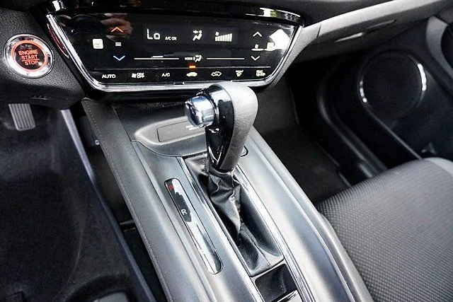 Used 2022 Silver Honda EX image 29