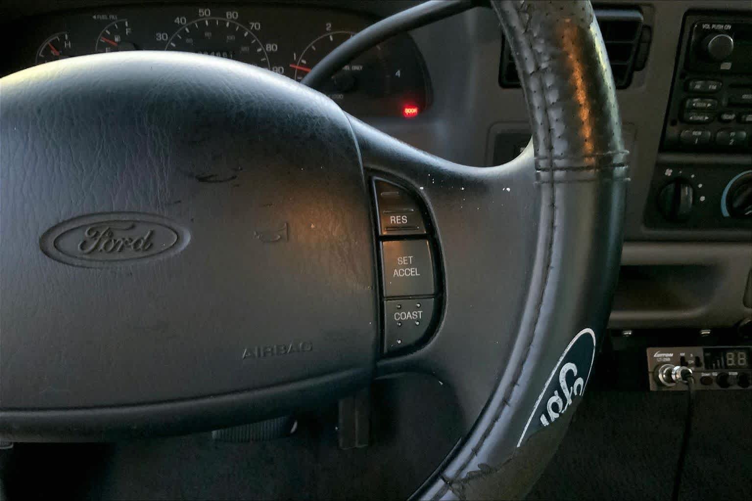 Used 2001 Red Ford XLT image 23