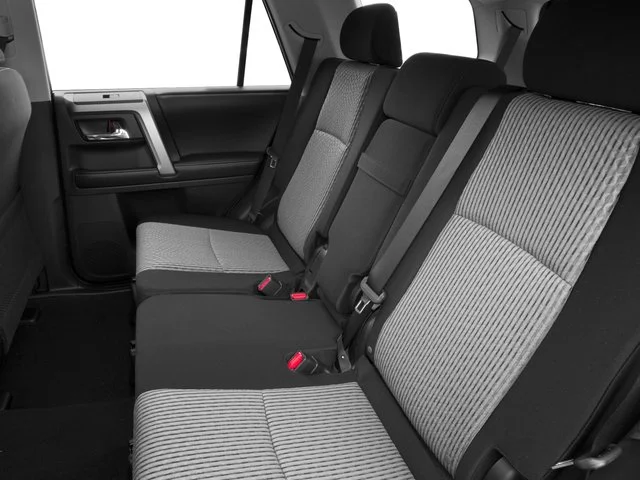 Used 2016  Toyota  image 14