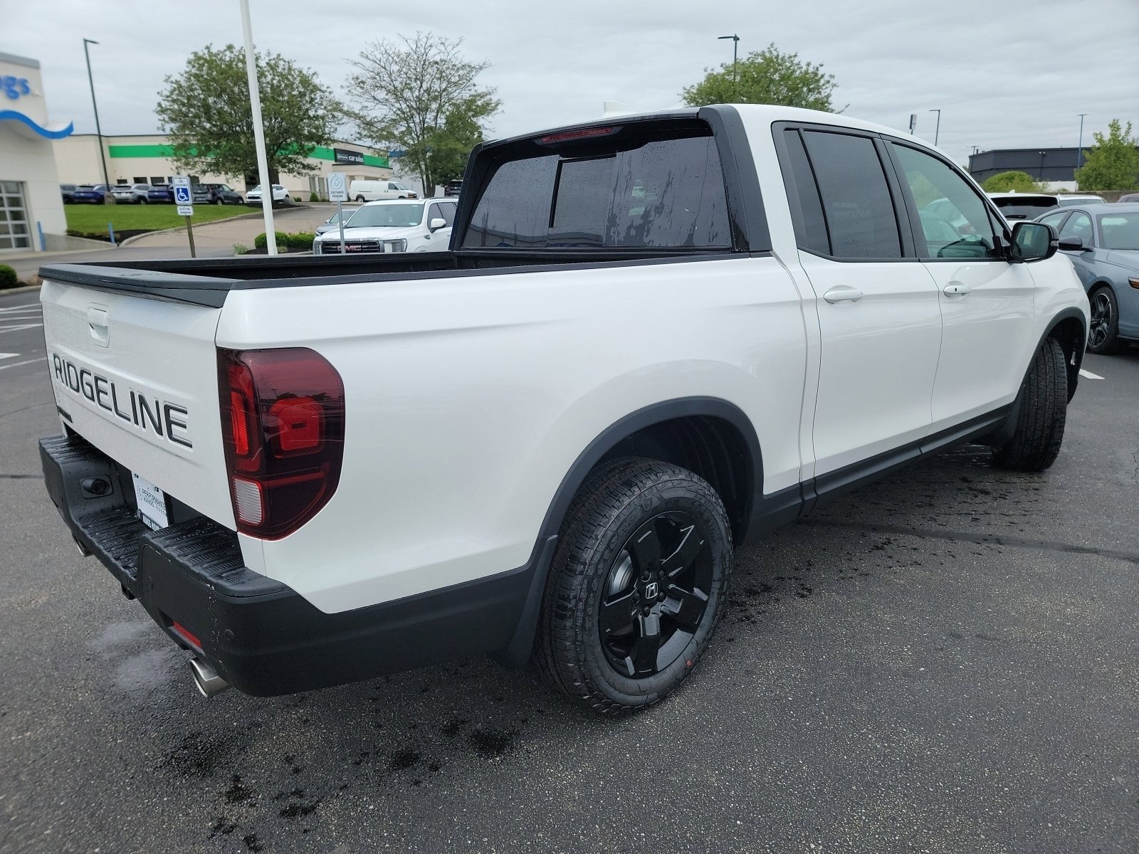 New 2026 Platinum White Pearl Honda Black Edition image 9
