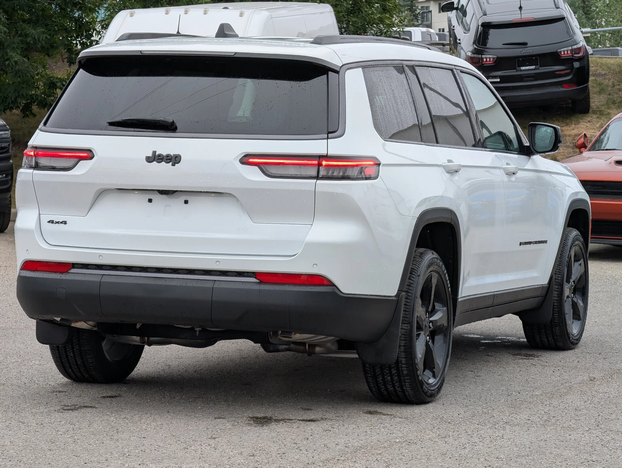 New 2026 White Jeep Altitude - - 4x4 - 20 Gloss Black Wheels - Remote Start - Capri Leatherette & More! image 8
