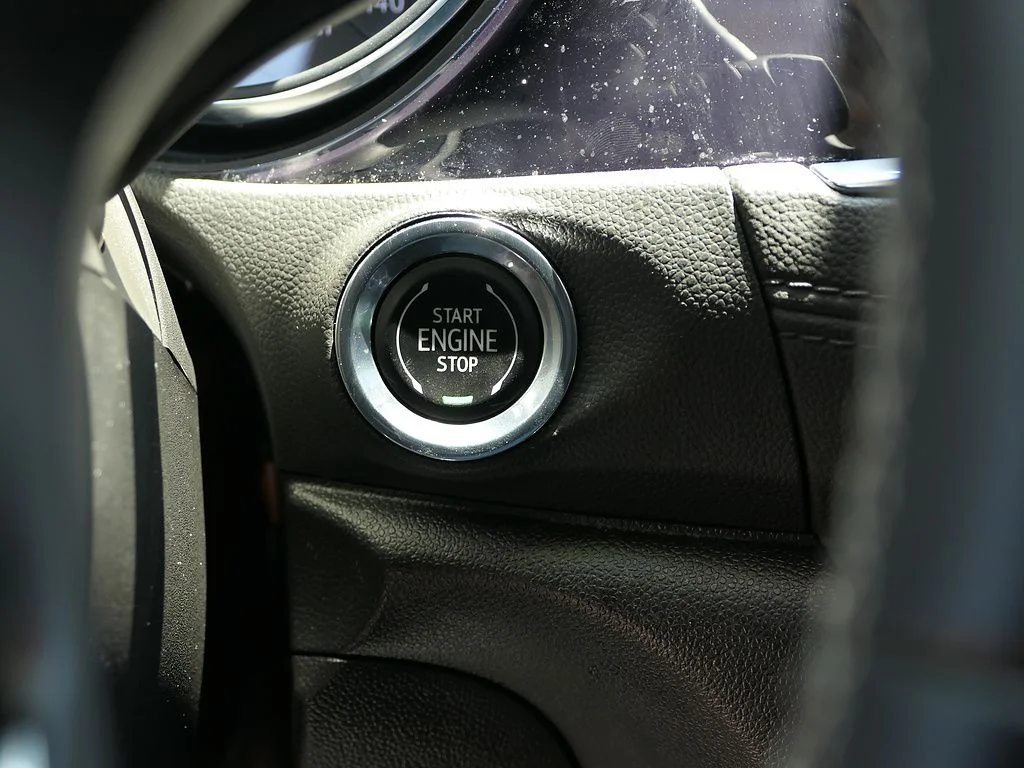 Used 2023 Gray Buick Select image 18