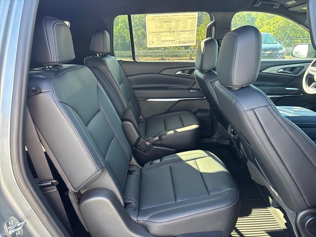 2027 Chevrolet Traverse LT - Photo 28