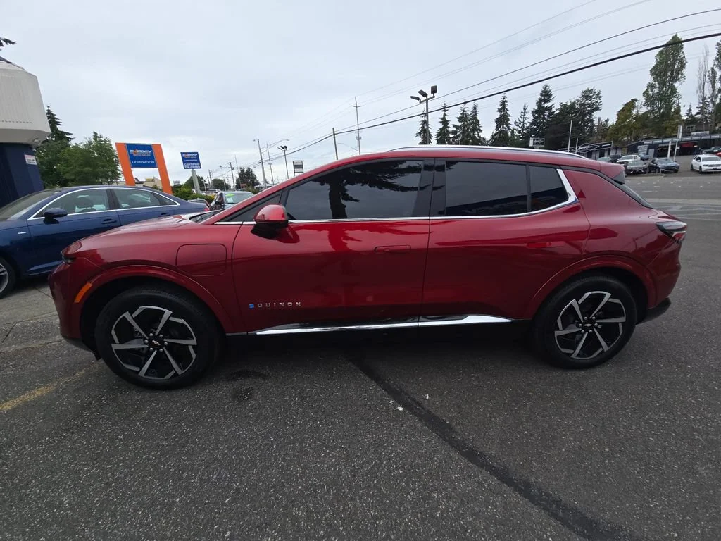 Used 2025 Radiant Red Tintcoat Chevrolet LT image 4