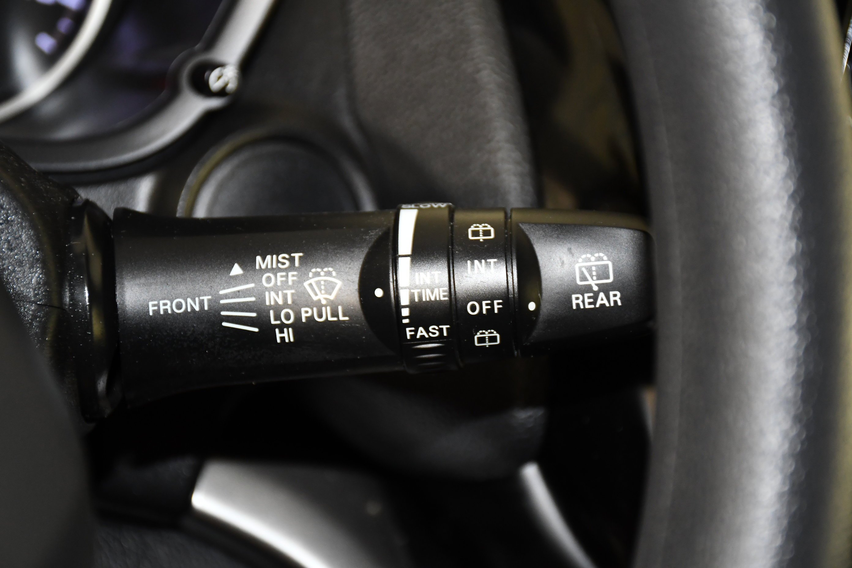 Certified Used 2024 White Diamond Mitsubishi ES image 23