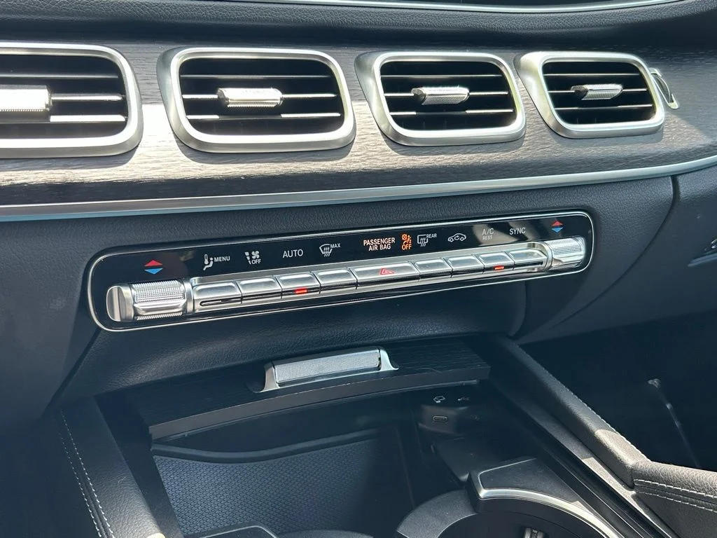 Used 2022 White Mercedes-Benz GLE 350 image 26