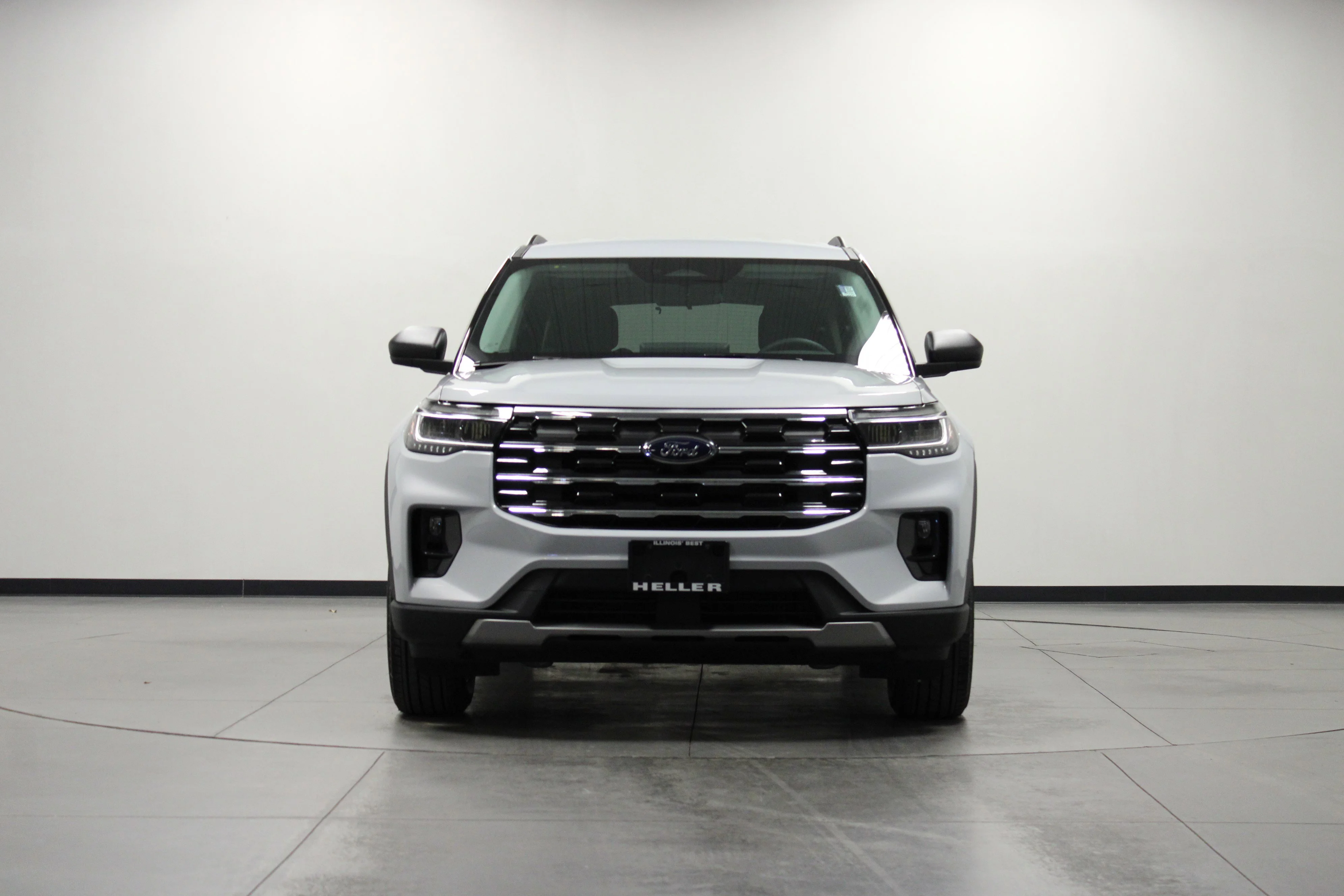 New 2026 Space White Metallic Ford Active image 9