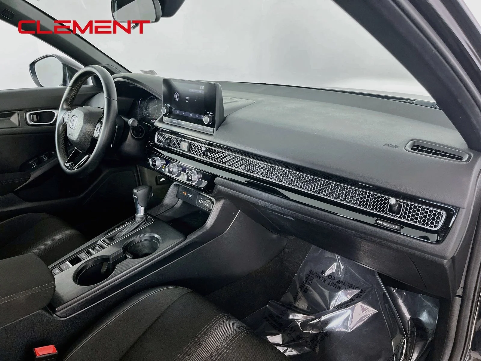 Used 2024  Honda Sport image 31